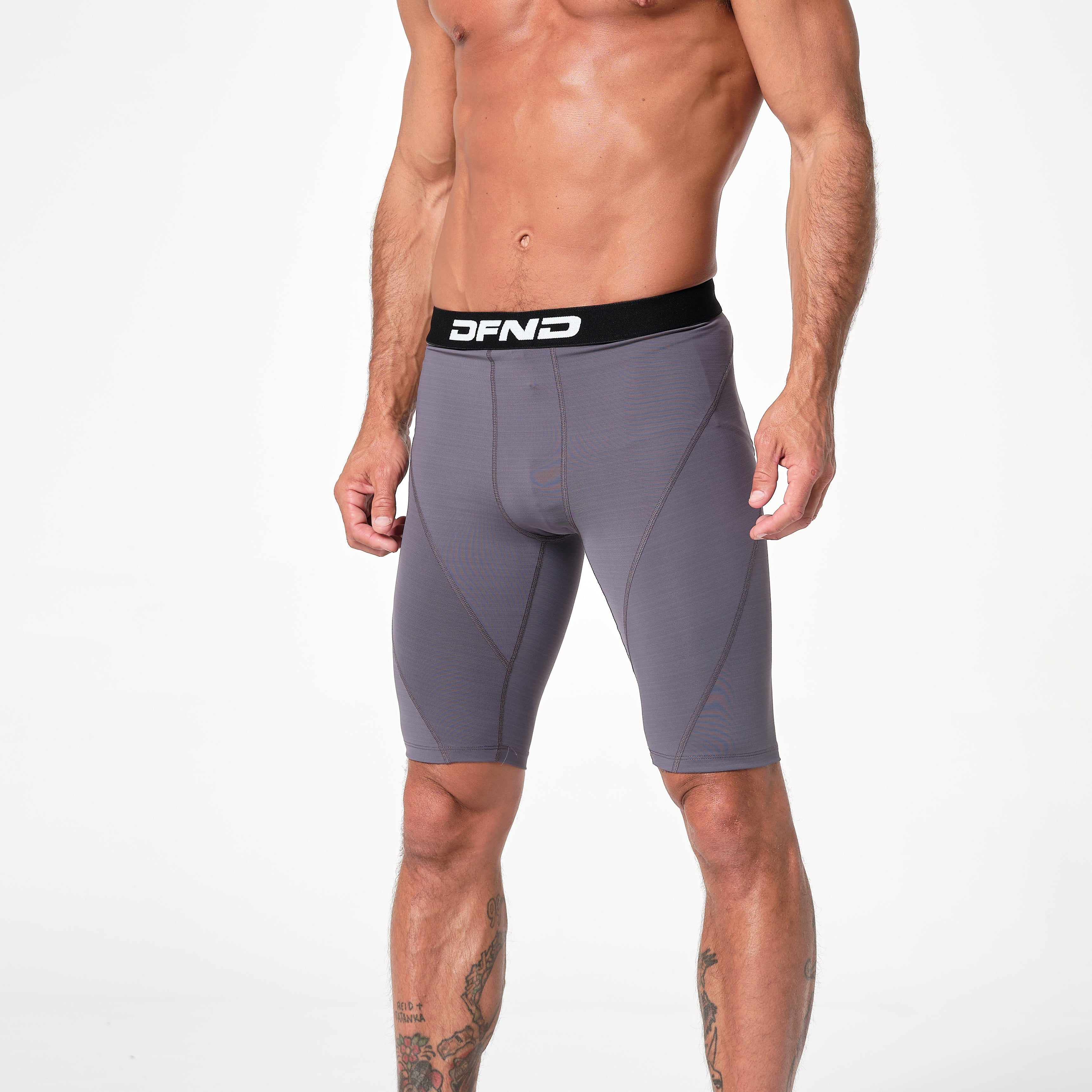 ACTIVE Ax COMPRESSION SHORTS